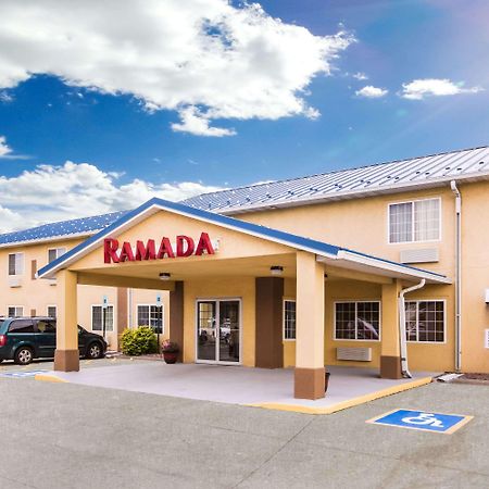 Ramada By Wyndham Sioux Falls Hotel Exterior photo